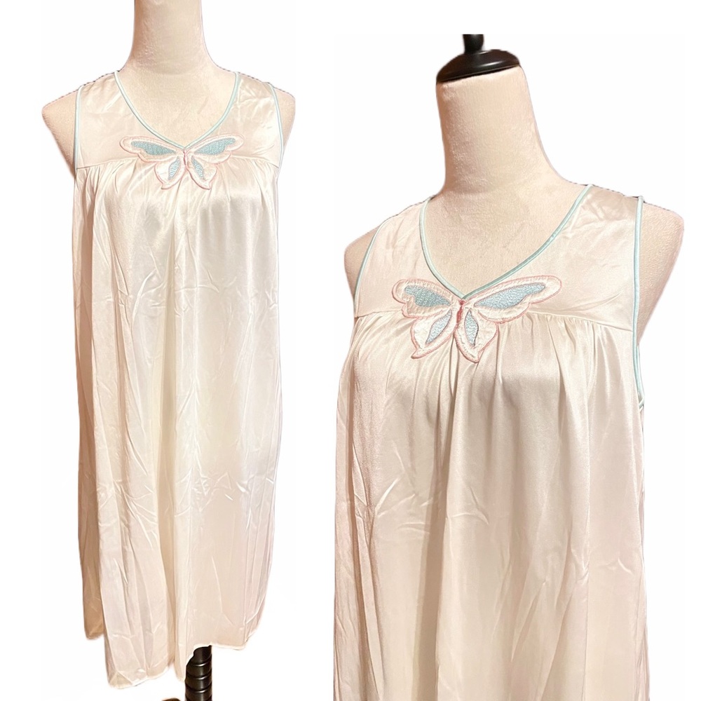 Vintage 1980s Lorraine Nylon Butterfly Appliqué  Nightgown Sz Medium